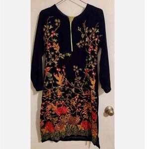 Pakistani shalwar kurta